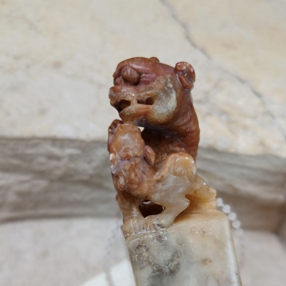 Antique Carved Stone Seal with Foo Dogs Chinese Lion Motif - Picture 4 of 7